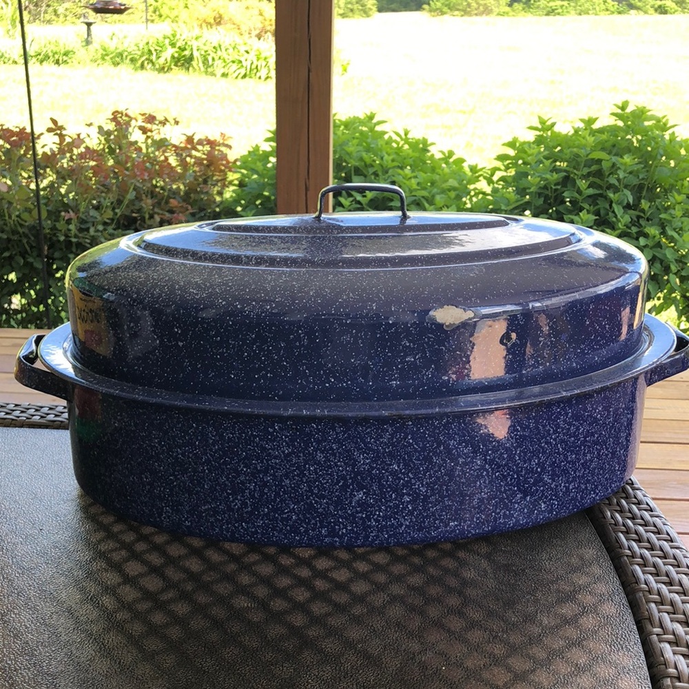 Large Vintage Enameled Blue Speckled Roaster Pan
